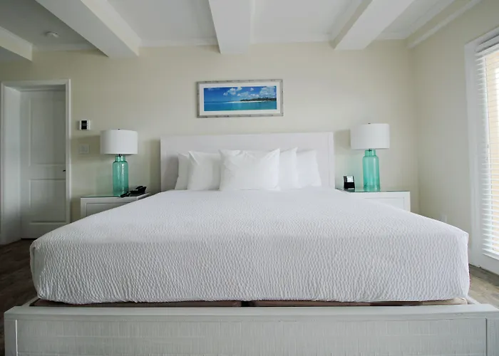 The Fold Indian Shores Resort 3*
