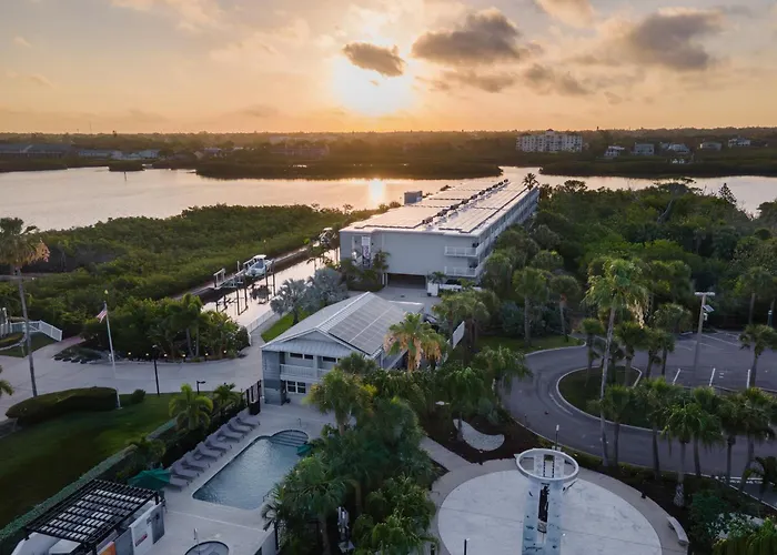 The Fold Indian Shores Resort 3*