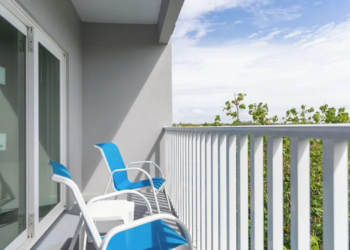 The Fold Indian Shores 3* Clearwater Beach